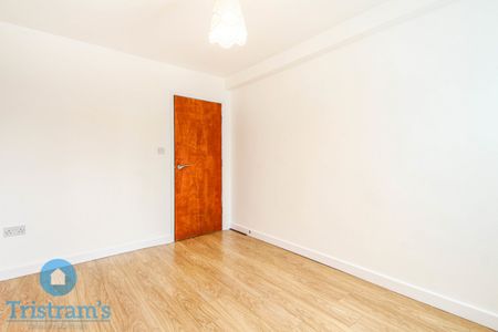 2 bed Flat for Rent - Photo 5