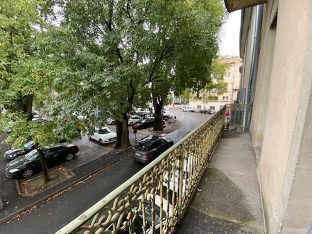 2 PIÈCES 46,83 M² À NÎMES, APPARTEMENT T2 AVEC BALCON ET TERRASSE EN LOCATION - Photo 2