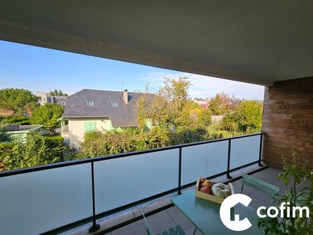 Magnifique T2 meublé Secteur Pau Sud avec terrasse Vue Chateau - Photo 5