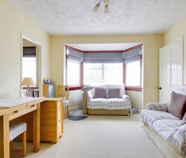2 Bedroom Maisonette To Let - Photo 1
