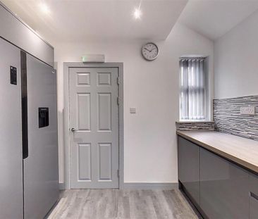 6 bedroom house to rent - Photo 5