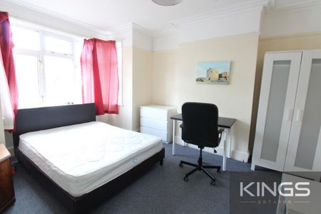 7 bedroom detached house to rent - Photo 5