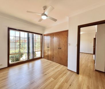 YOUNG 2 BEDROOM VILLA - Photo 2