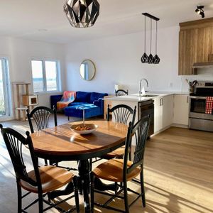 Superbe 5 1/2 adossé à un champ 5 mins des services St-Hyacinthe - appartement / logement à louer - Photo 2