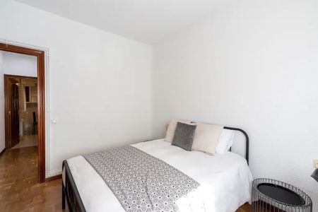 Calle María Zayas, Madrid, Community of Madrid 28039 - Photo 5