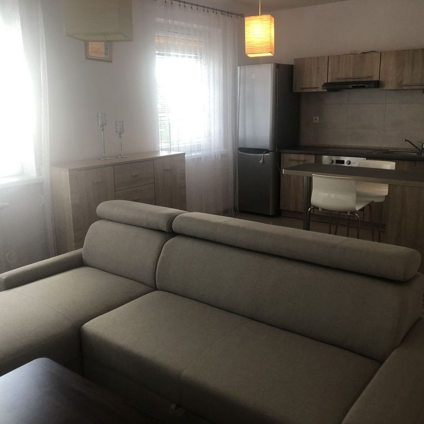 Mieszkanie na wynajem – Kalisz , Wyszyńskiego 36 - Фото 1