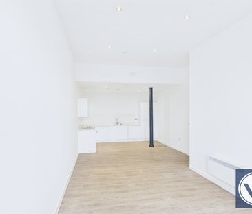 Apartment to Rent: Spinning Mill at Victoria Mill, M40 - Photo 2