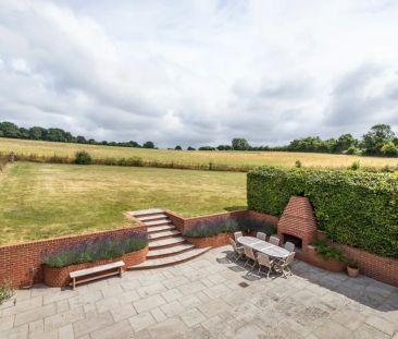 4 bedroom detached house to rent - Photo 3