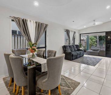 CHARMING FAMILY HOME IN ANDERGROVE - Photo 1