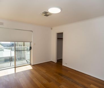 4/1 South Street, Henley Beach - Photo 3