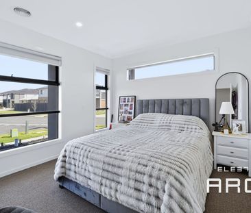 Beautiful 4-Bedroom Home in Werribee - Photo 6