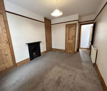 3 bedroom semi-detached house to rent - Photo 6