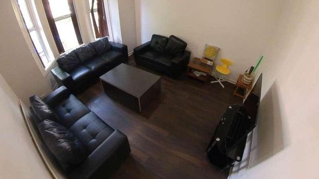 Victoria Road, Fallowfield, M14 - Photo 1