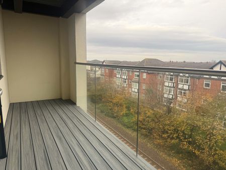 Tustin Heights, St. Andrews Road North, Lytham St. Annes - Photo 3