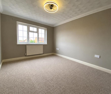 4 bedroom detached house to rent - Photo 5