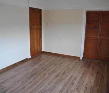 2 bedroom semi-detached house to rent - Photo 3