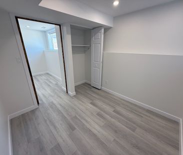 For Lease - 237 Benninger Drive, Kitchener, Ontario - Photo 2