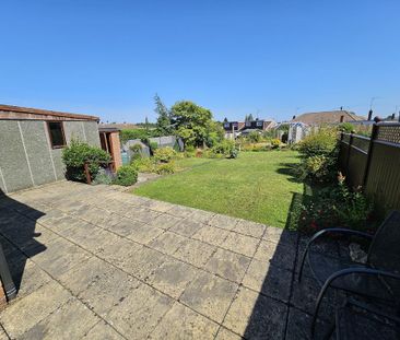 2 bedroom semi-detached bungalow to rent - Photo 3