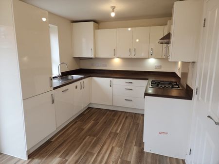 3 Bed Semi-Detached House, Lapwing Place, CV4 - Photo 5