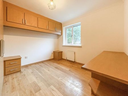 2 bedroom terraced house to rent - Photo 2