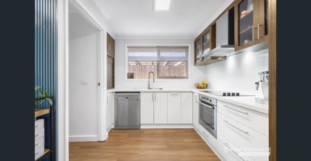 Tranquil Renovated Lifestyle Entertainer - Photo 5