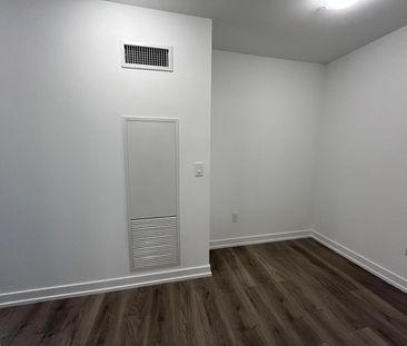 UNIVERSAL CITY 3: Bayly St & Brock Rd (1435 Celebration Dr.) AD#100603 - Photo 4