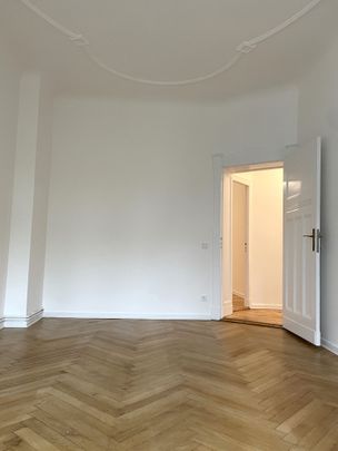 3- Zimmeraltbauwohnung – frisch saniert! - Photo 1