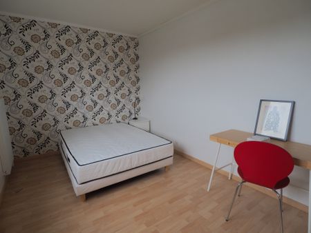 Location Appartement 3 pièces 69m² - Photo 5