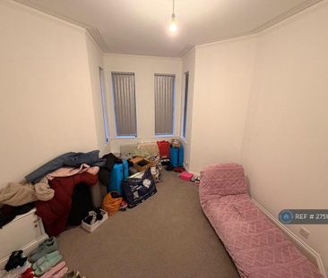 3 bedroom end of terrace house to rent - Photo 4