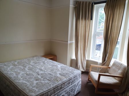 Carberry Road, Hyde Park, Leeds, LS6 1QQ - Photo 3