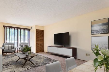 Renovated Suite - 1 Bedroom - Photo 2