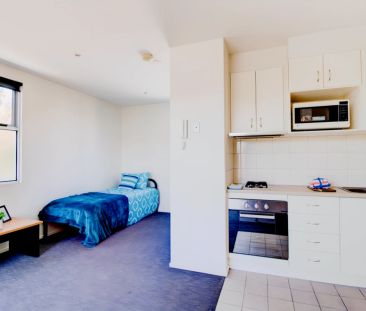 Large Studio - Photo 4