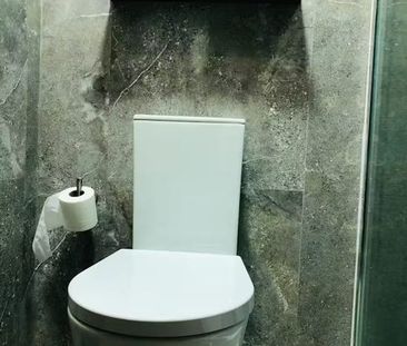 Avenida Columbano Bordalo Pinheiro, Lisbon, Lisbon 1070 - Photo 4