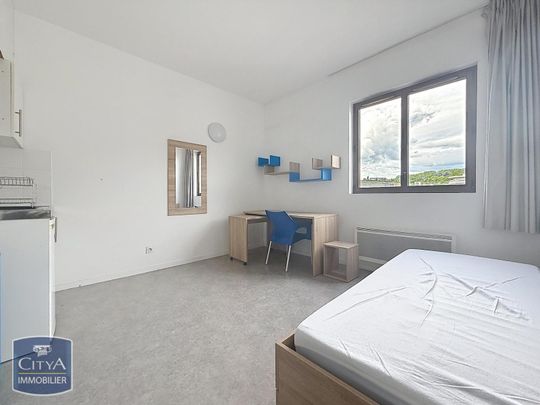 Location Appartement 1 pièce 18m² CALUIRE ET CUIRE 69300 - Photo 1