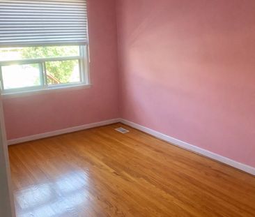 For Lease - 29 Peterdale Road, Toronto, Ontario - Photo 3