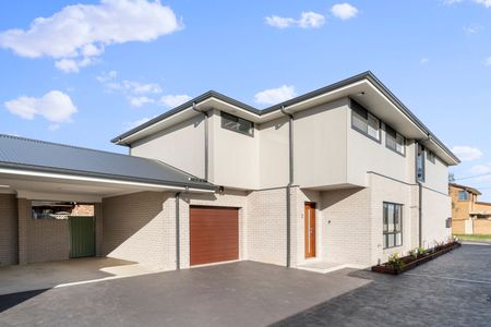 2/102 Longstaff Avenue, 2170, Chipping Norton Nsw - Photo 5