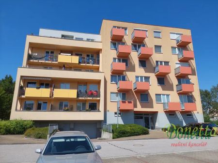 Pronájem pěkného bytu 1+kk, balkón (43 m - Photo 4