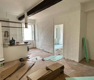 Location Appartement 2 pièces 47m² TOULON 83000 - Photo 6