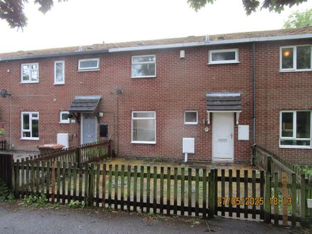 3 bedroom townhouse to rent - Photo 3