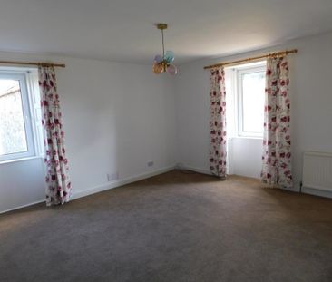 4 bedroom detached house to rent - Photo 1