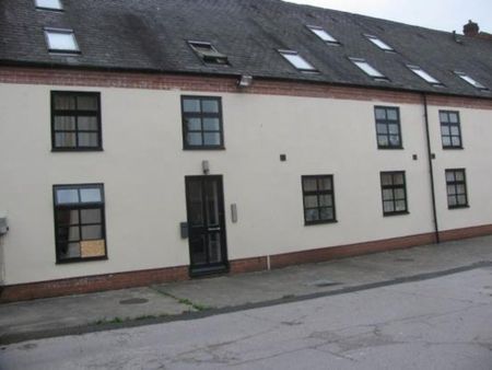 2 bedroom ground floor flat to rent - Photo 4
