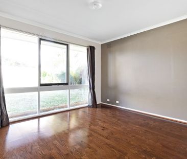 56 Mantung Crescent Rowville VIC - Photo 2