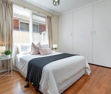 Family house in Burwood East Primary School Zone - Photo 4