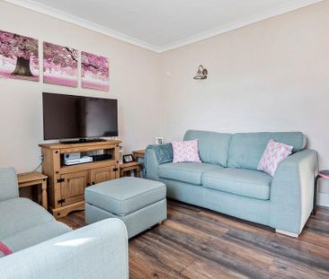 Grove Park Road, London, SE9 4QB - Photo 2