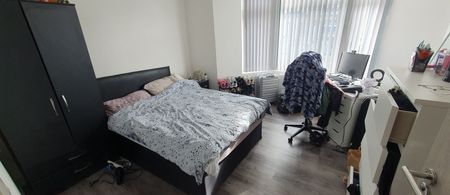 Flat 2, 3 Richards Street, Cathays, Cardiff, CF24 4DA - Photo 4