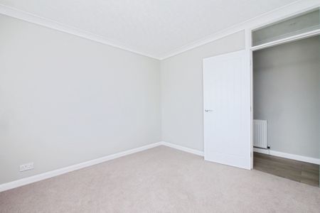 Woodleigh Close, York, Strensall - Photo 5