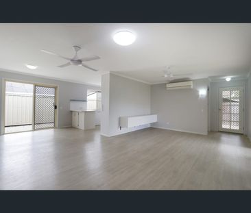 15 Snowdrop Avenue, Currimundi, Qld 4551 - Photo 5
