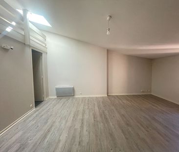 Location Appartement 1 pièce 31m² - Photo 3