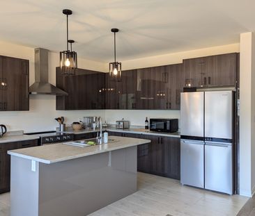 For Lease - 196 Ramblewood Drive, Wasaga Beach, Ontario - Photo 3