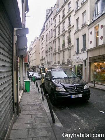 Logement à Paris, Location meublée - Photo 2